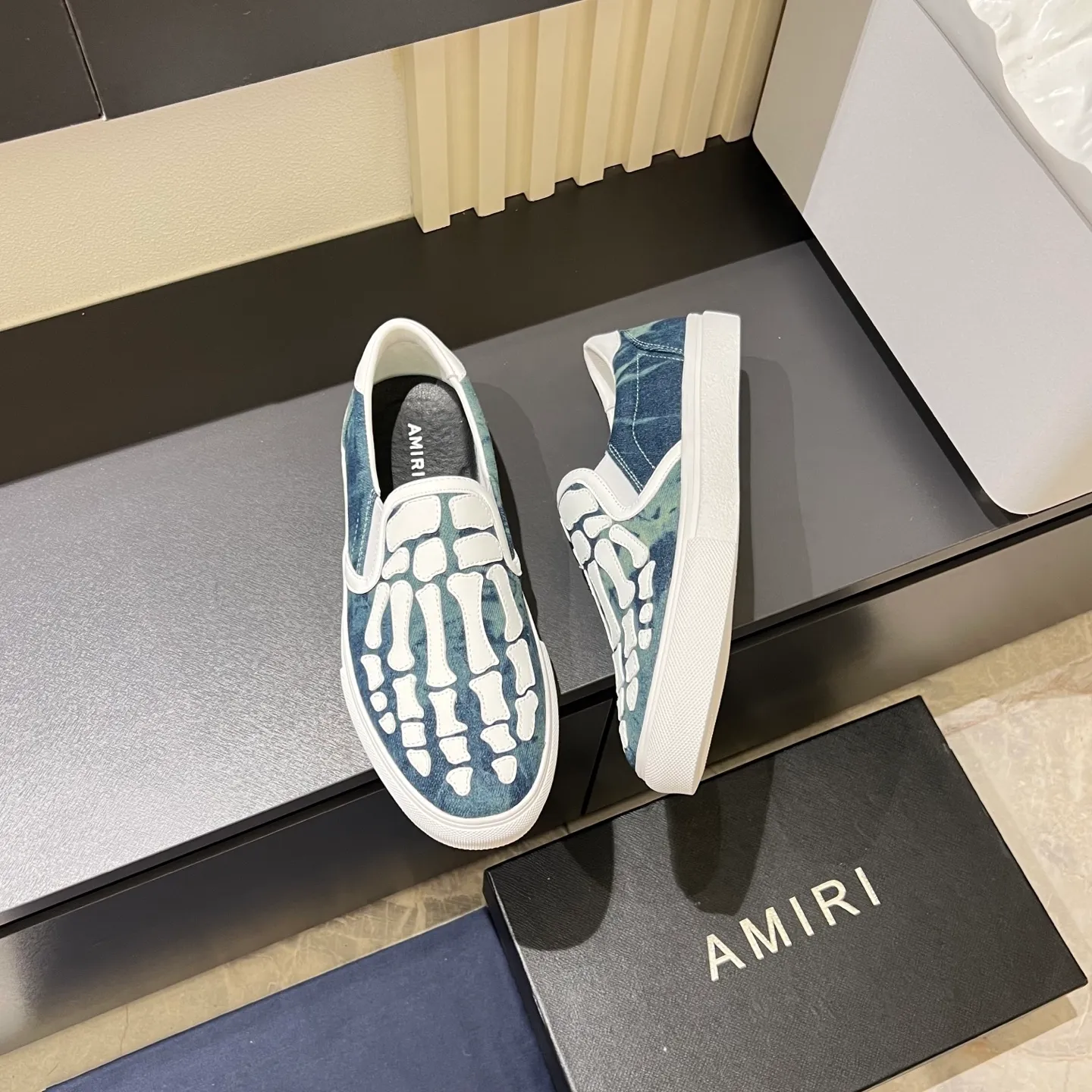 Men's shoes 💰p420, amiri The top purchasing agent for bone shoes 🔍🔍 is on sale at the men's counter at the same time. Cowhide is paired with 5D dynamic design style.